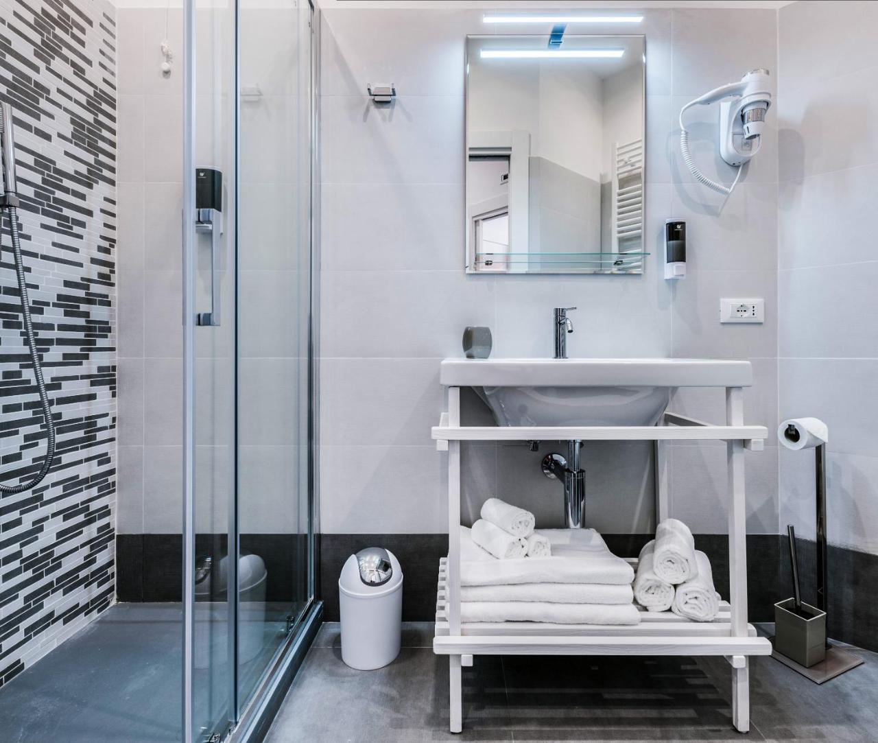 Lele Rooms San Lorenzo Roma Exterior foto